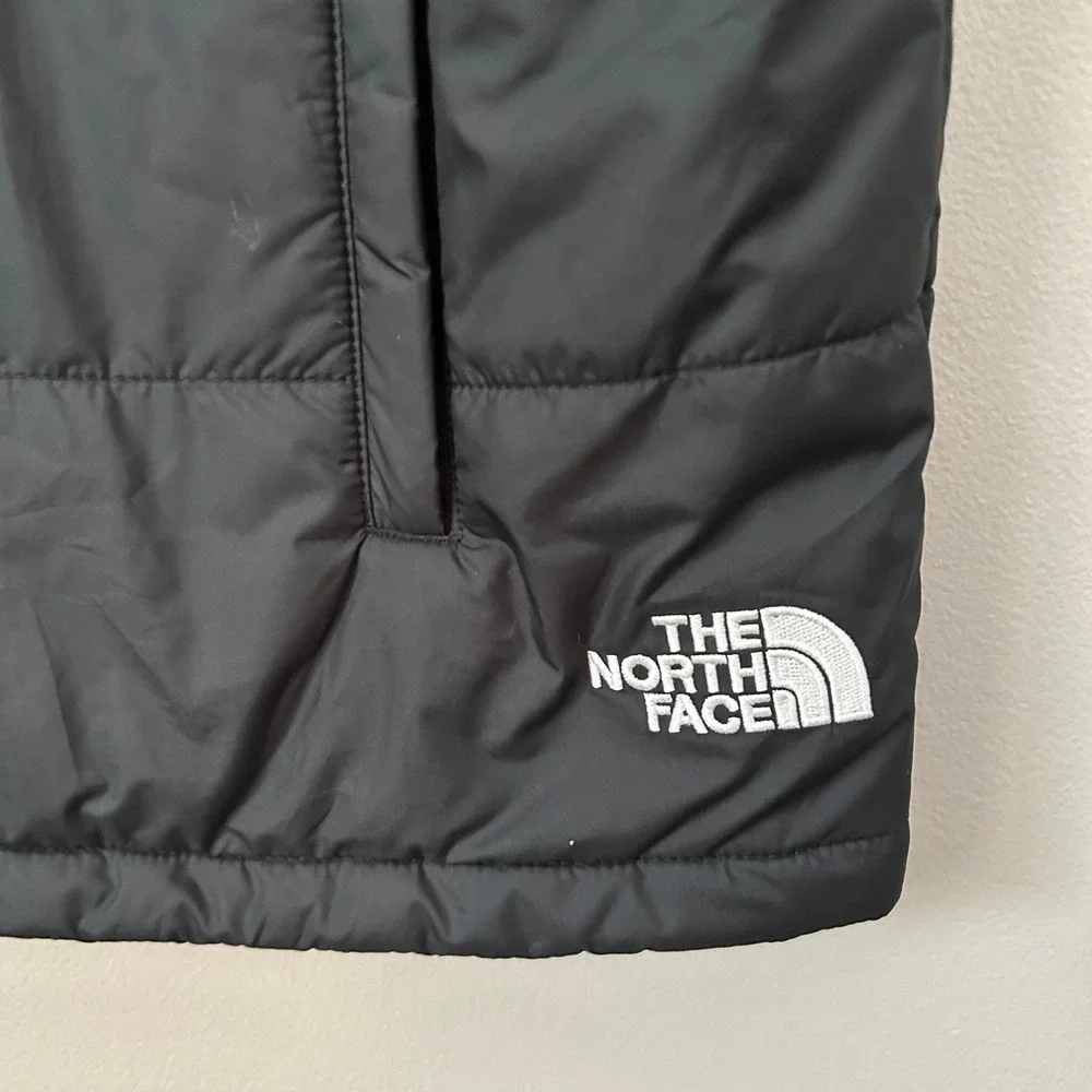 The North Face Puffer Vest Mens XXL Black Down Insulated Quilted Tanium PM Logo